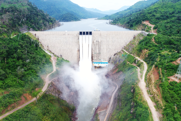 九州水力電気